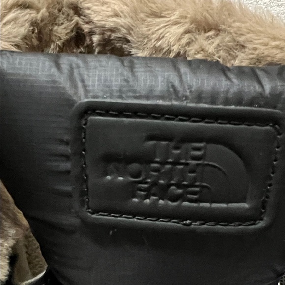 The North Face Women's Black Winter Boots sz 6.5-7 - Picture 5 of 11